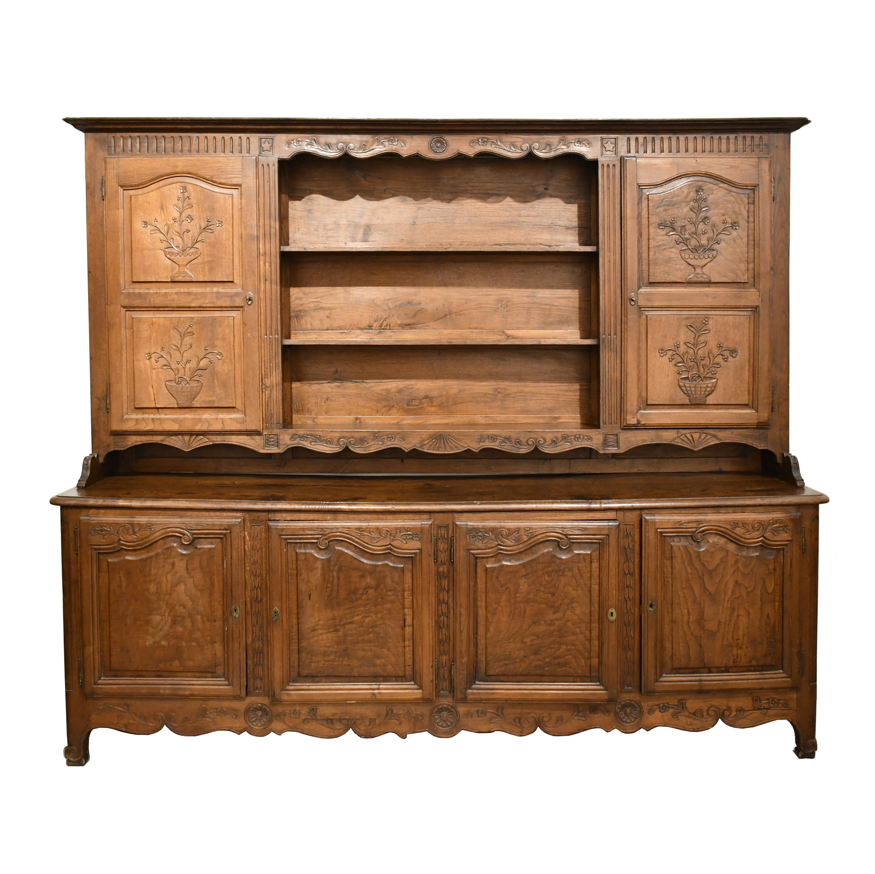 LARGE FRENCH SIDEBOARD, PROVENÇAL STYLE, FIRST HALF 20TH CE