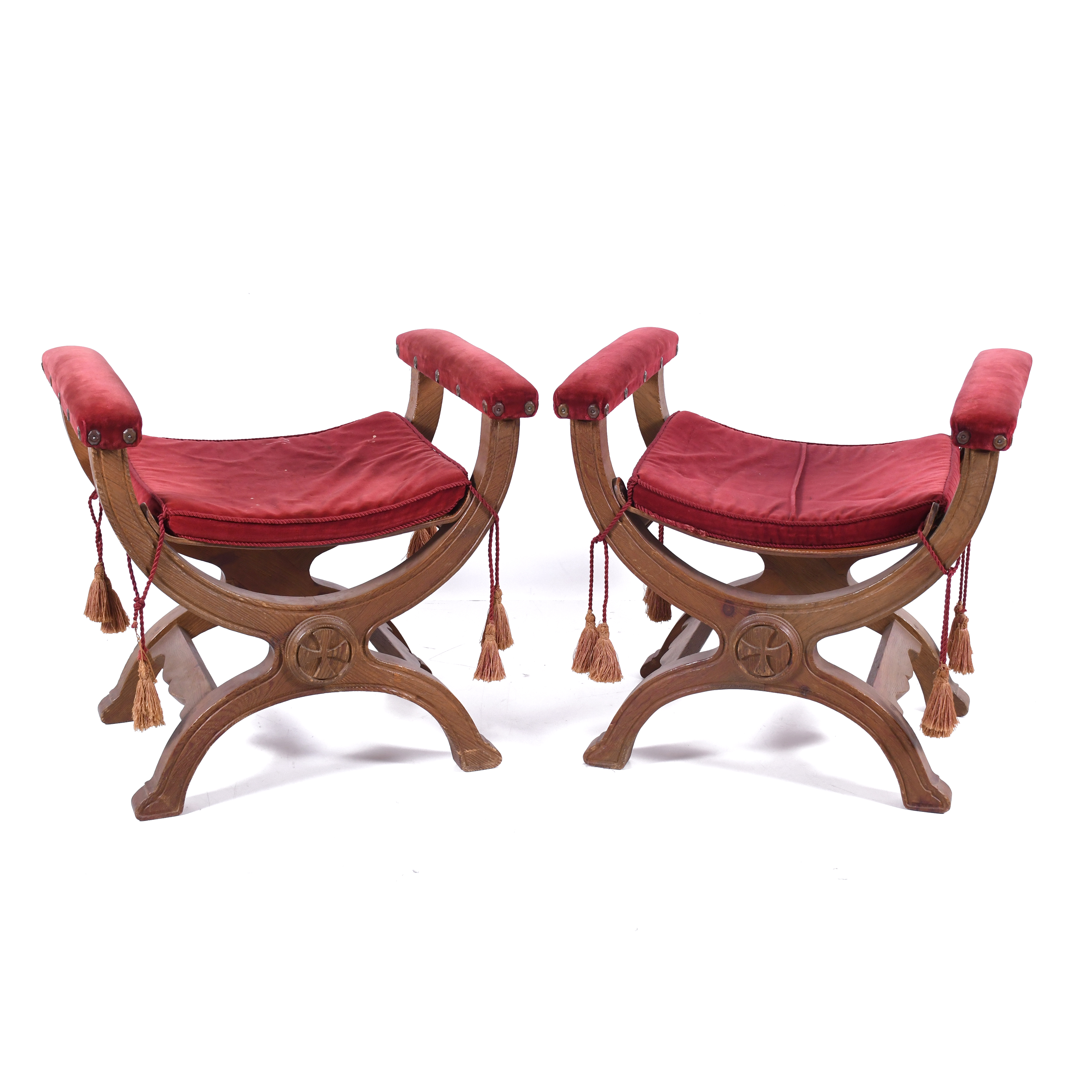 PAIR OF STOOLS, 20TH CENTURY. 