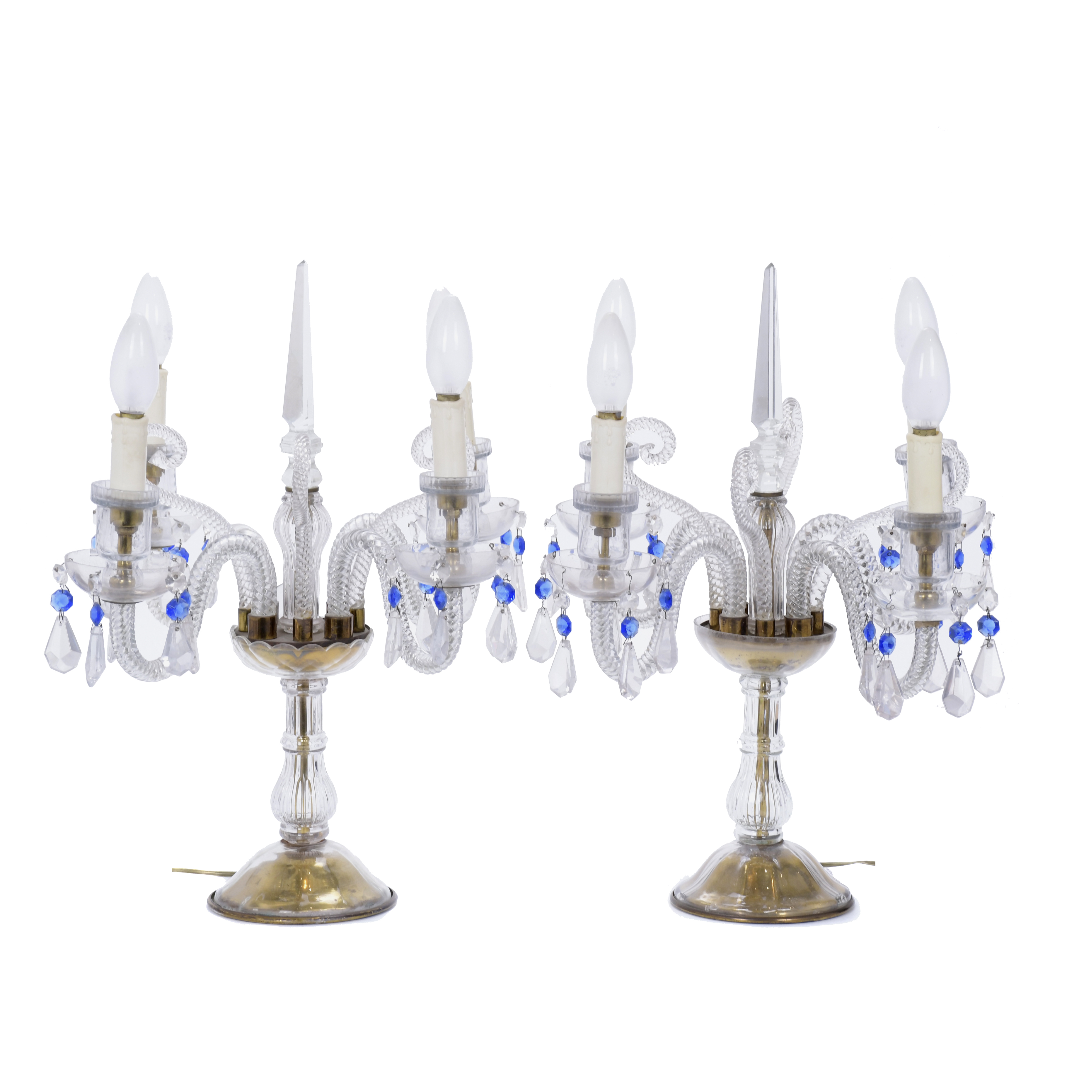 PAREJA DE CANDELABROS EN CRISTAL ESTILO BACCARAT, SIGLO XX.