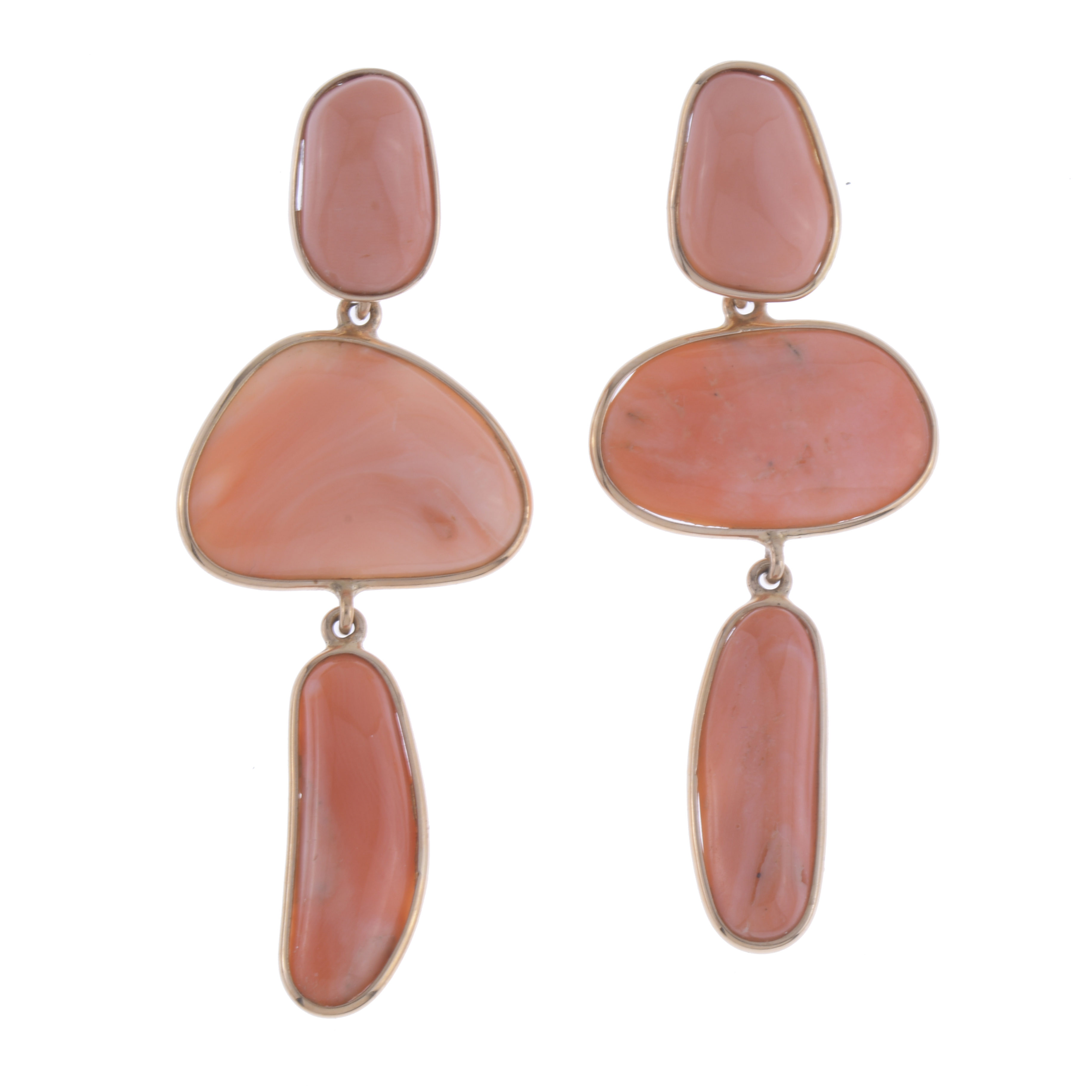 CORAL LONG EARRINGS IN THREE PARTS.