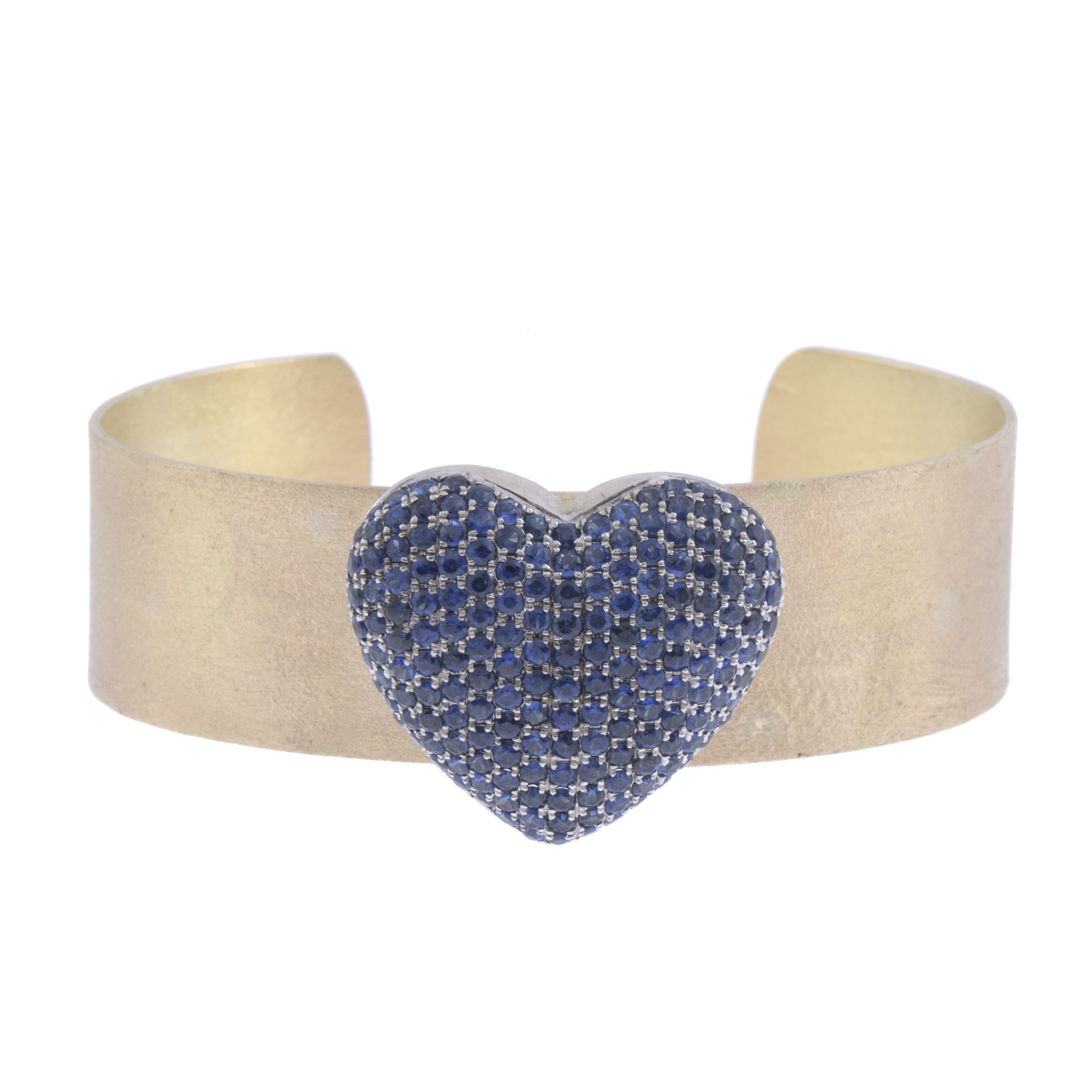 BRAZALETE RÍGIDO EN ORO CON CORAZÓN DE ZAFIROS 