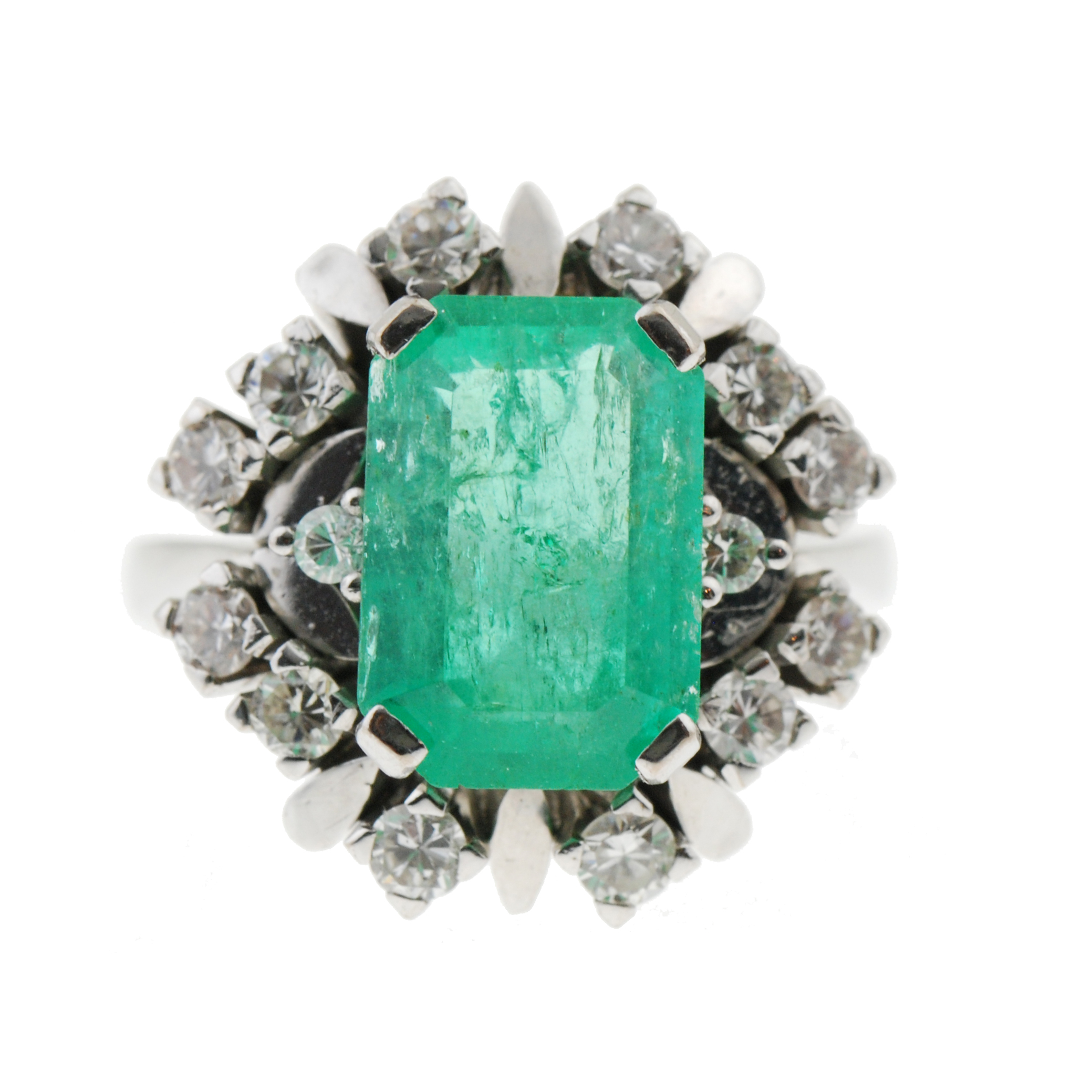 RING WITH DIAMONDS AND LARGE EMERALD