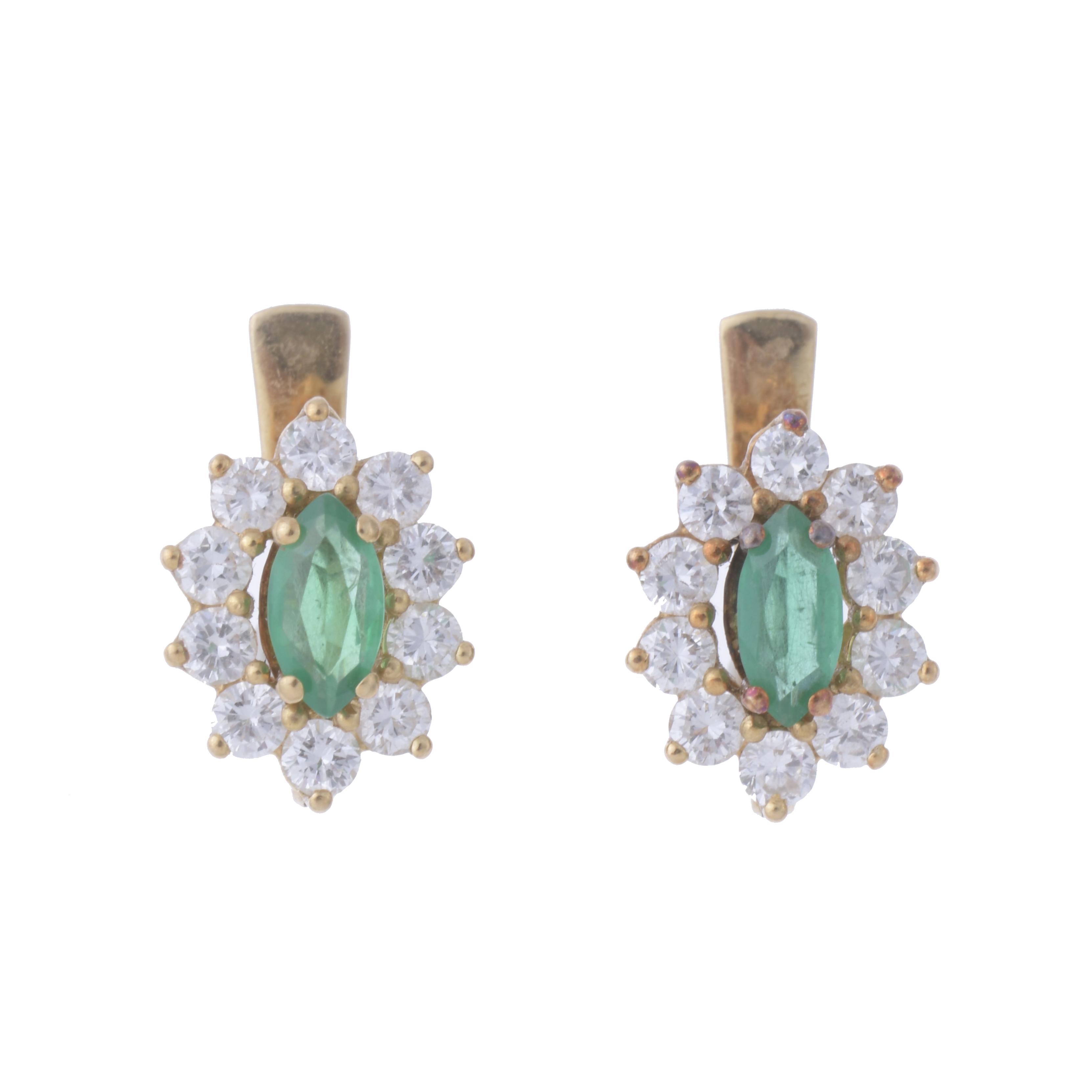 ROSETTE EARRINGS WITH DIAMONDS AND EMERALDS. 