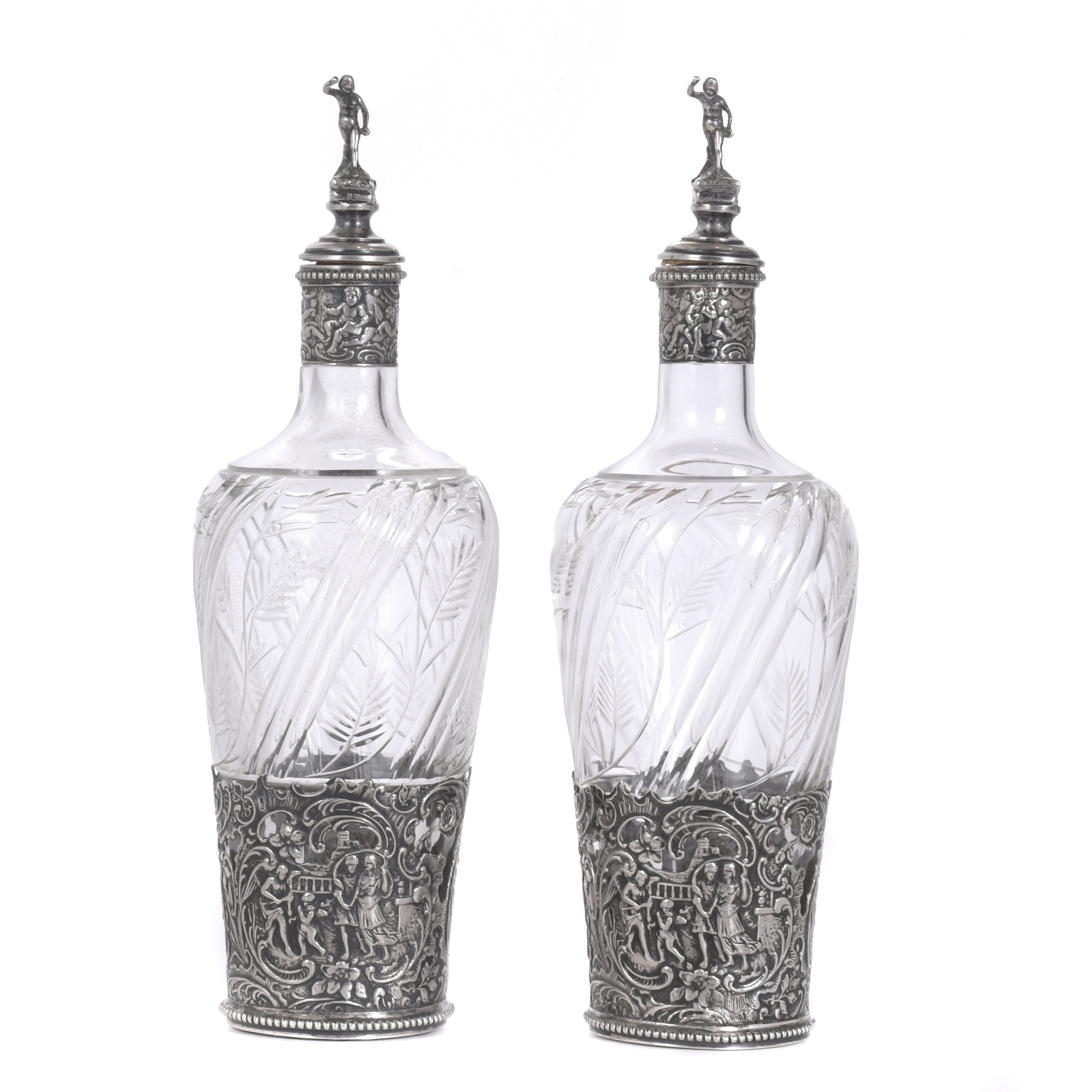 J. D. SCHLEISSNER & SÖHNE. PAIR OF GERMAN DECANTERS, HANAU,