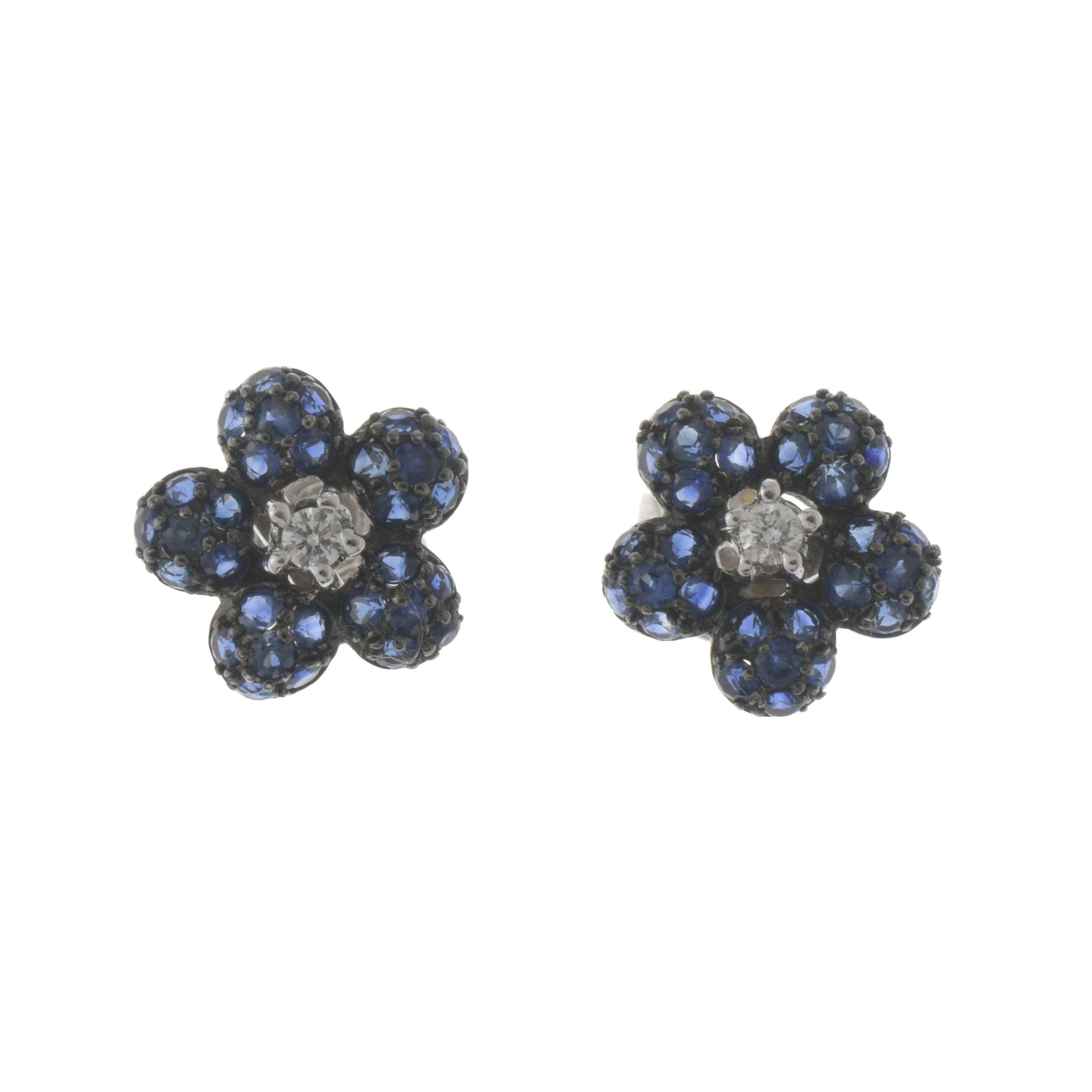 FLOWER-SHAPED EARRINGS WITH SAPPHIRES AND DIAMONDS