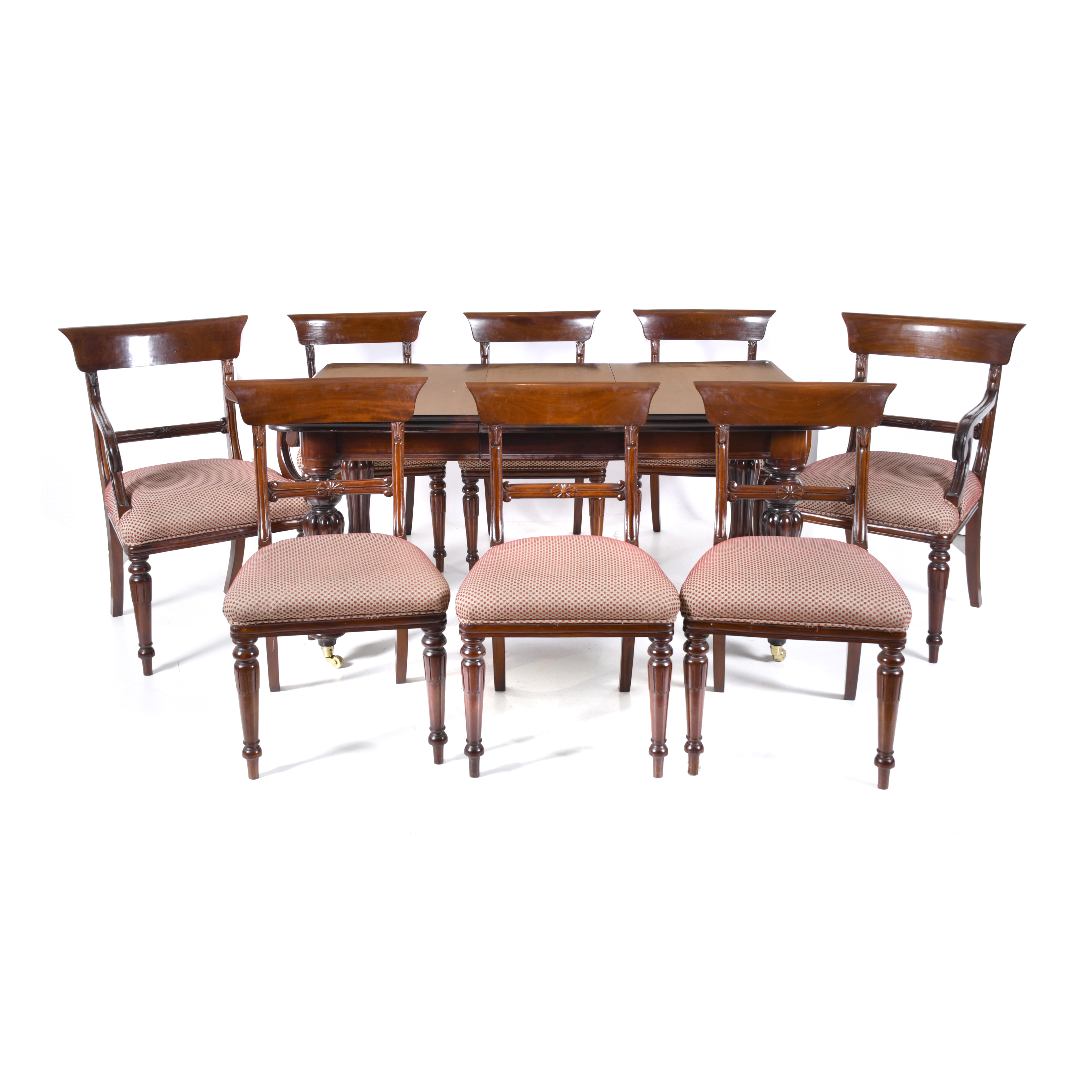 Conjunto de mesa y sillería estilo victoriano, siglo XX. 