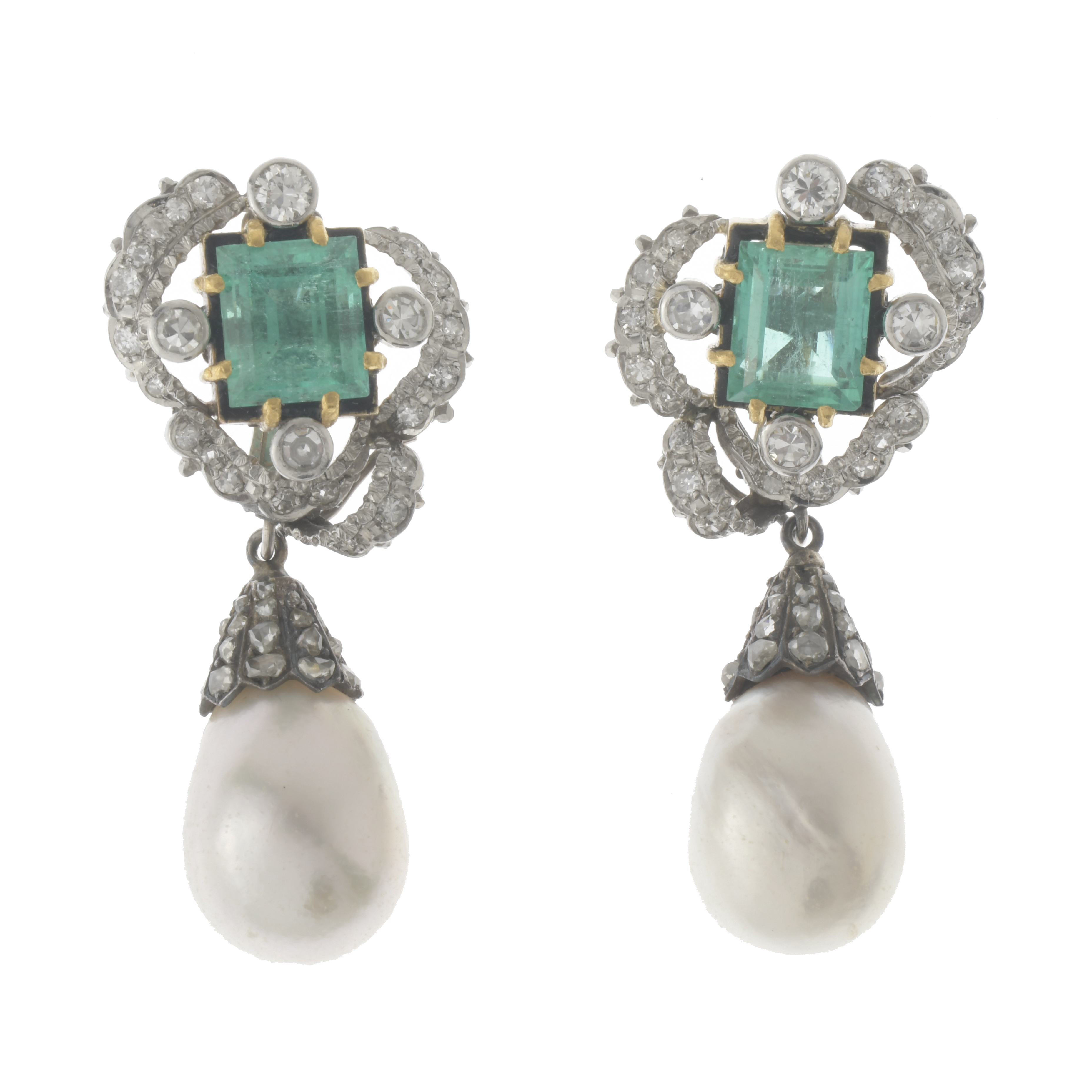 EARRINGS SIGNED BY JAUME MERCADÉ. FIRST QUARTER 20TH CENTUR