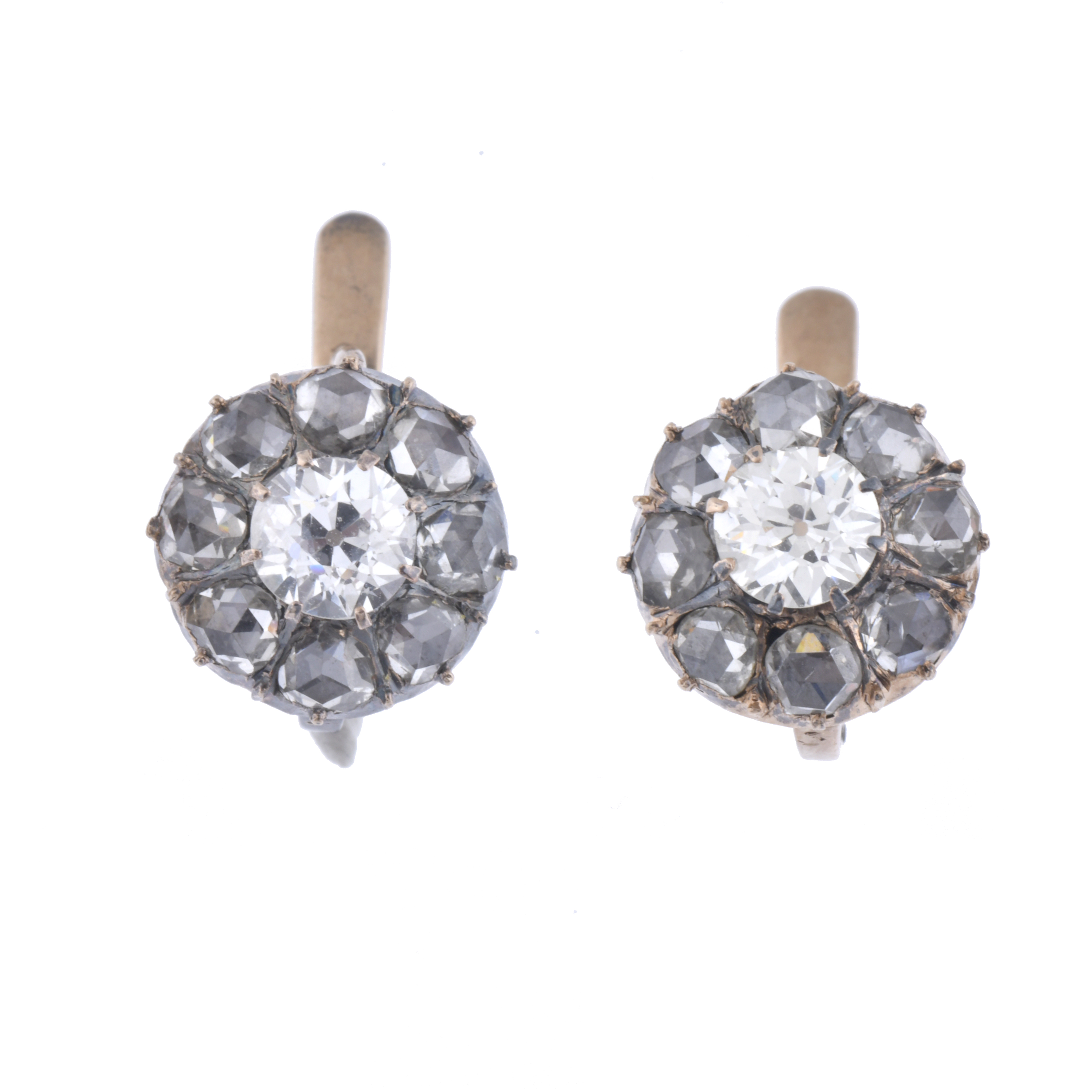 Diamonds rosette earrings.