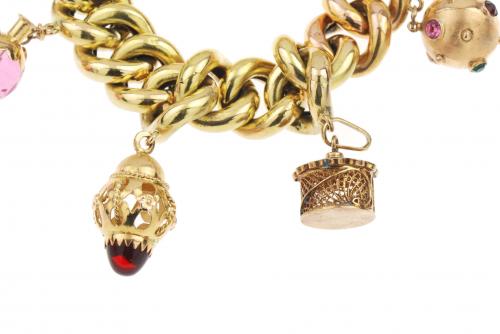 PULSERA DE ABALORIOS EN ORO.