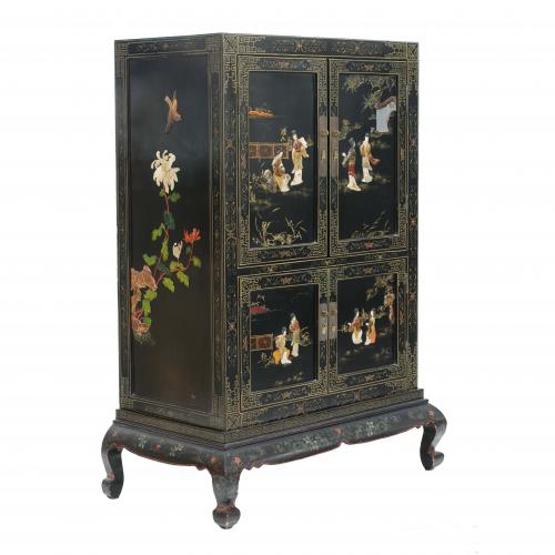 CHINESE CABINET, MID 20TH CENTURY