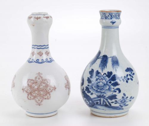 LOT OF TWO CHINESE BOTTLE VASES, 19TH - 20TH CENTURY