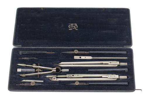 THREE SETS OF GERMAN COMPASSES AND FOUNTAIN PENS. FIRST HAL