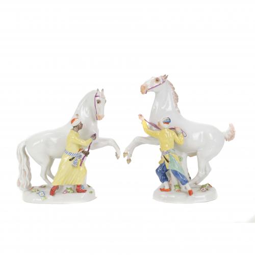 436-MEISSEN. PAREJA DE CABALLOS, MED. SIGLO XX.