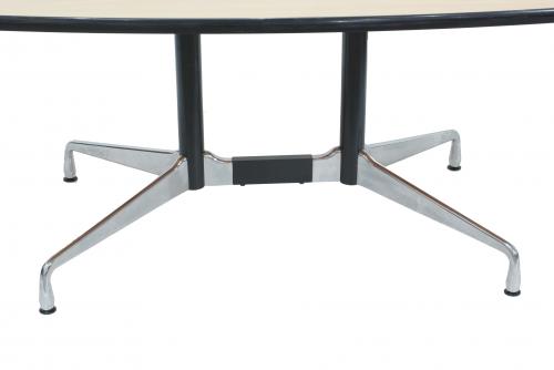 CHARLES & RAY EAMES PARA VITRA. MESA DE COMEDOR SEGMENTED,