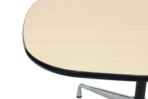 CHARLES & RAY EAMES PARA VITRA. MESA DE COMEDOR SEGMENTED,