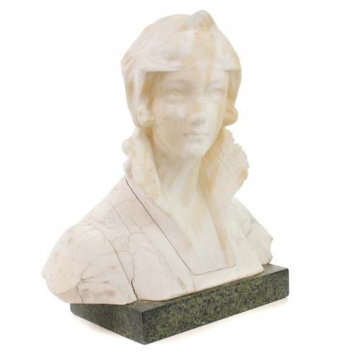 EUROPEAN SCHOOL, EARLY C20th. MODERNISTA BUST OF A LADY.