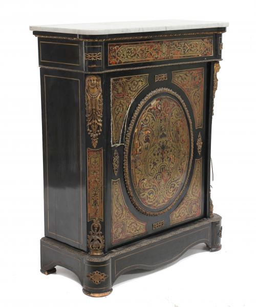 FRENCH NAPOLEON III STYLE CABINET, FIRST HALF C20th.