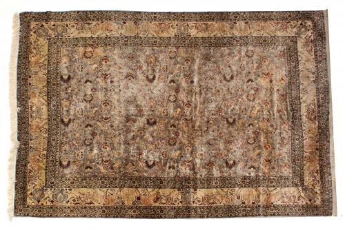 LARGE PERSIAN CARPET, FIRST HALF C20th.