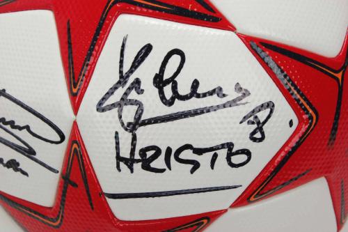 OFFICIAL MATCH BALL SIGNED BY TWO FORMER BARÇA PLAYER SIN T