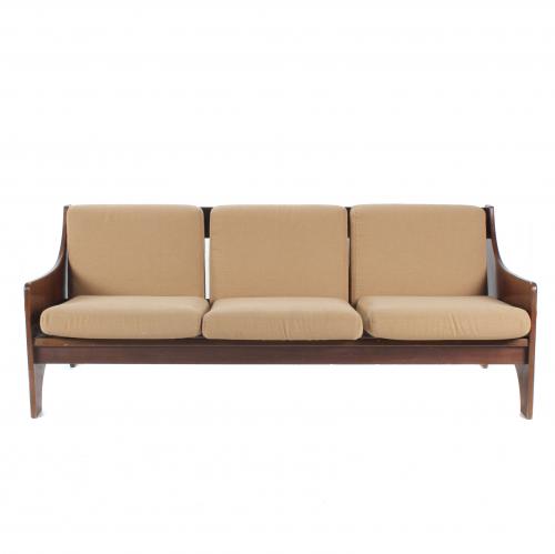 SOFA DE TRES PLAZAS DANÉS, CIRCA 1960.