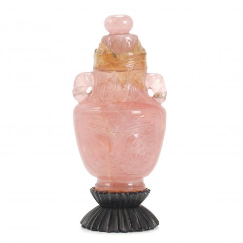 CHINESE PERFUME BOTTLE, MID 20TH CENTURY. 