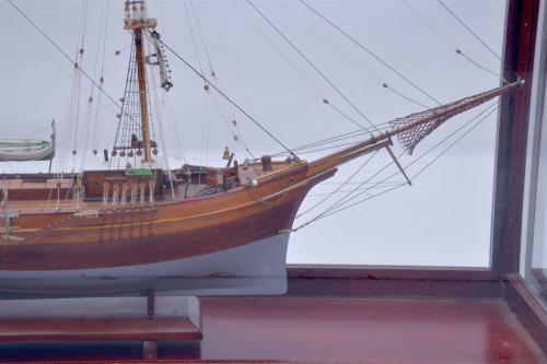 TWO SPANISH SHIP MODELS, 20TH CENTURY.