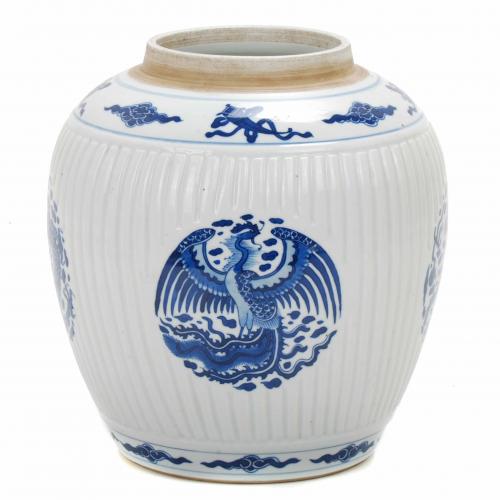 CHINESE VASE, PROBABLY KANGXI, 17TH-18TH CENTURY.