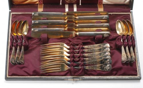 MERIDEN BRITANNIA  CO. AMERICAN CUTLERY SET, LATE 19TH CENT