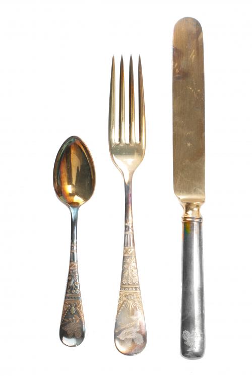 MERIDEN BRITANNIA  CO. AMERICAN CUTLERY SET, LATE 19TH CENT