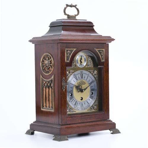 ENGLISH BRACKET TABLE CLOCK, 20TH CENTURY.