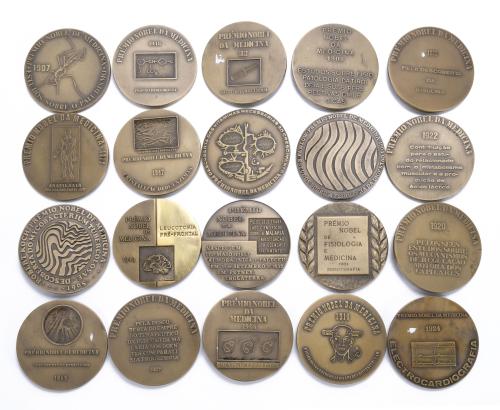 SET OF TWENTY COMMEMORATIVE MEDALLIONS DEDICATED TO THE NOB