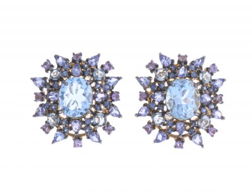 SILVER EARRINGS WITH TOPAZ.