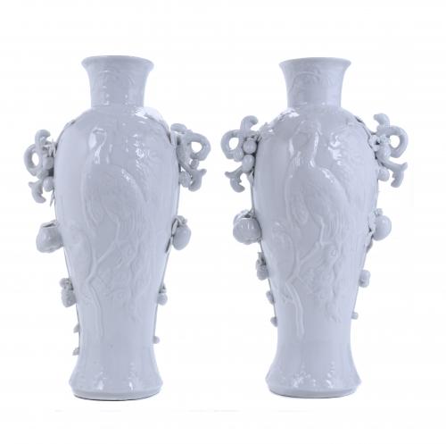 PAIR OF CHINESE VASES, 20TH CENTURY.