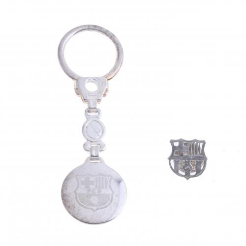 FUTBOL CLUB BARCELONA KEYRING AND PIN.