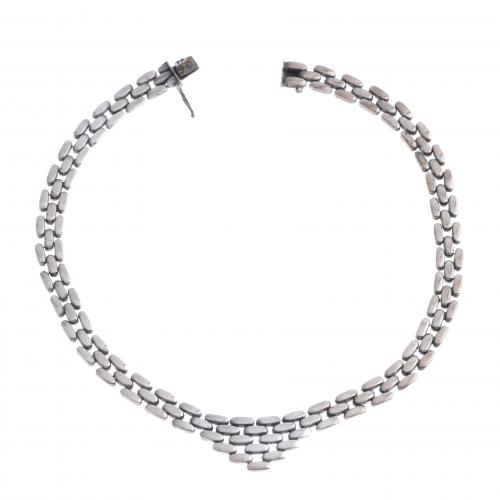 SILVER PANTHER CHOKER NECKLACE.