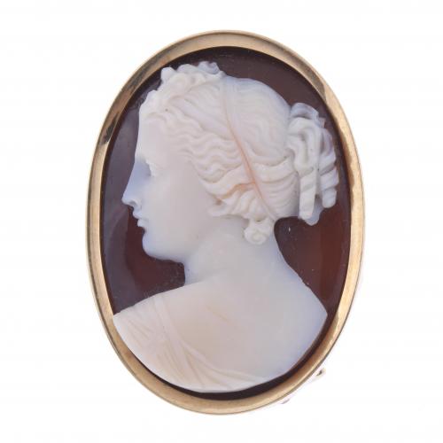 LADY'S CAMEO BROOCH WITH PIN AND PENDANT, 19TH CENTURY.