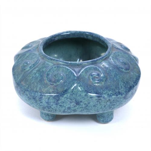 SMALL CHINESE INCENSE BURNER, 20TH CENTURY.