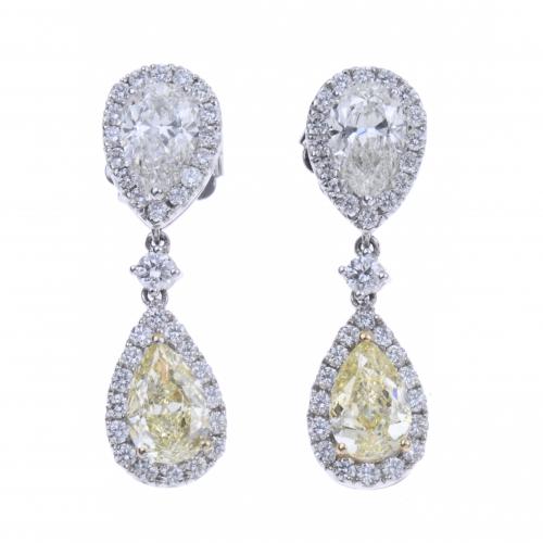 DIAMONDS KNOB EARRINGS WITH CERTIFICATES.