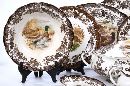 VAJILLA INGLESA "THE ROYAL WORCESTER GROUP PALISSY GAMES SE