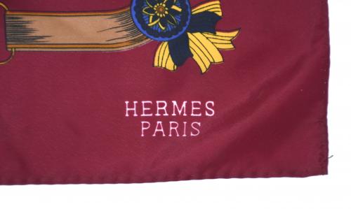 LA MAISON HERMÈS PARÍIS. SCARF.