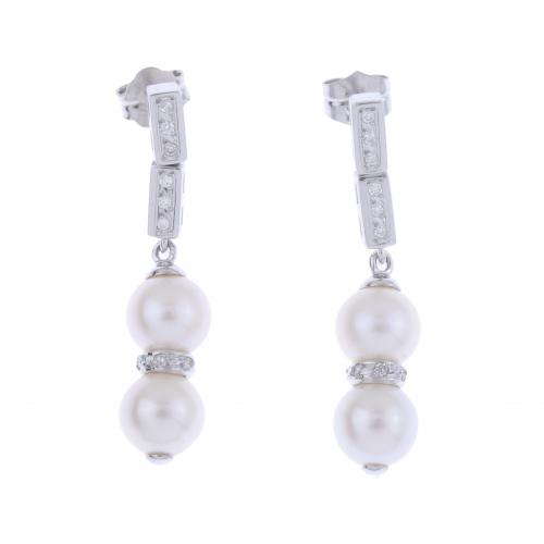 PENDIENTES LARGOS EN ORO BLANCO CON PERLAS Y DIAMANTES.