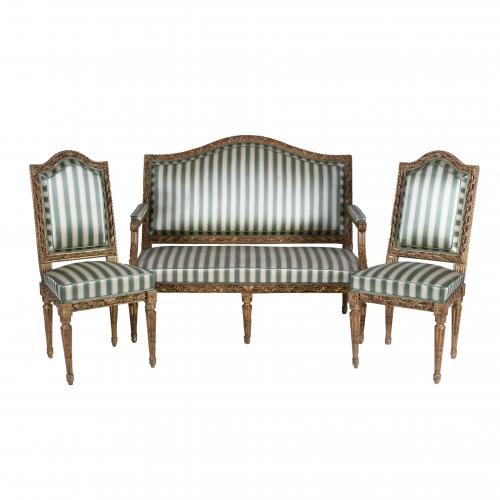 SIGUIENDO MODELOS DE GEORGES JACOB (1739-1814). JUEGO DE CANAPÉ Y DOS SILLONES ESTILO LUIS XVI, SIGLO XIX.