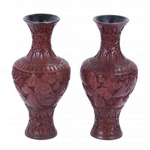 PAIR OF CHINESE VASES, 19TH-20TH CENTURY.