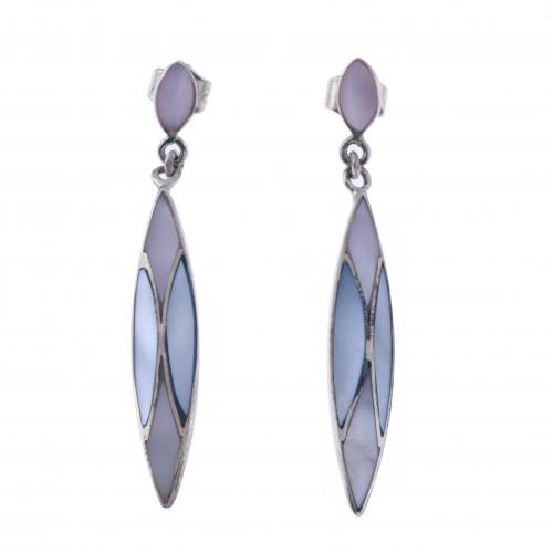 LONG EARRINGS WITH MOTHER-OF-PEARL.