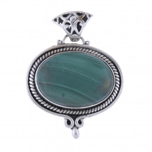 PENDANT WITH MALACHITE.