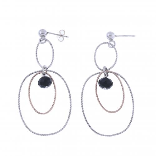 LONG EARRINGS WITH ONYX.