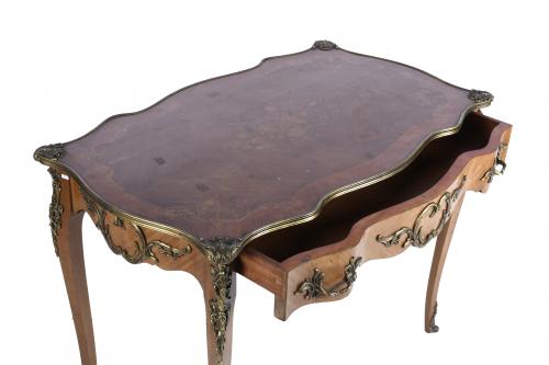 FRENCH WRITING DESK, LOUIS XV STYLE, FIRST HALF OF THE 20TH