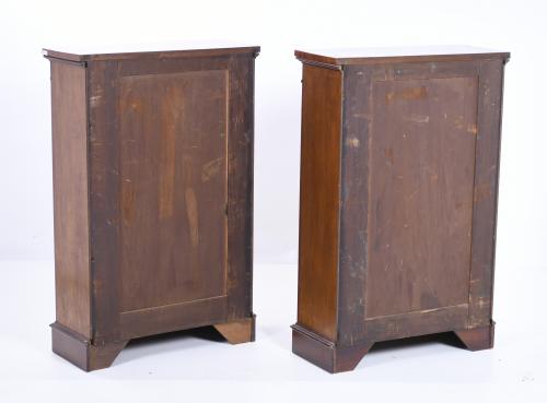 PAIR OF SPANISH WALL SHELVES, MID 20TH CENTURY.