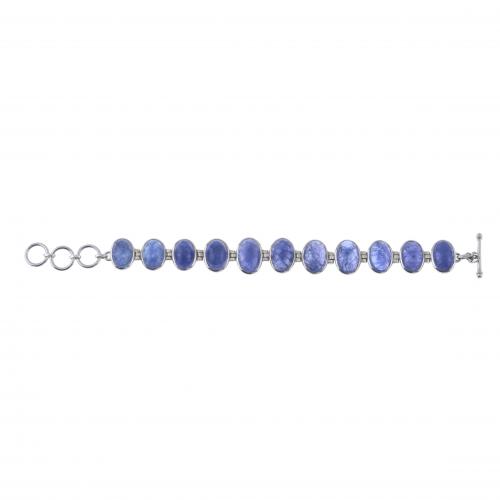 BRACELET WITH TANZANITES.