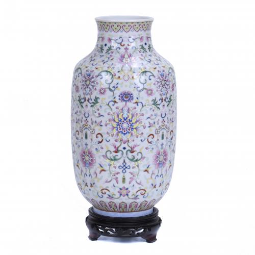 CHINESE VASE, 20TH CENTURY.